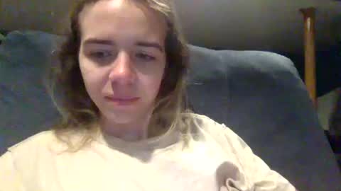 trippybb222 online show from October 17, 2:19 pm