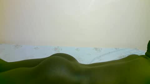 Snapshot of trisboo5 chatting on December 13, 10:15 pm Trisboo5 online show from December 13, 10:15 pm