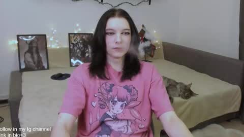 Snapshot of trishxl chatting on January 12, 6:13 pm Max online show from January 12, 6:13 pm