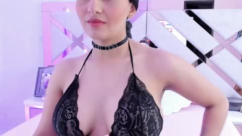 Snapshot of trissha_xk1 chatting on April 24, 2:19 pm Trissha online show from April 24, 2:19 pm