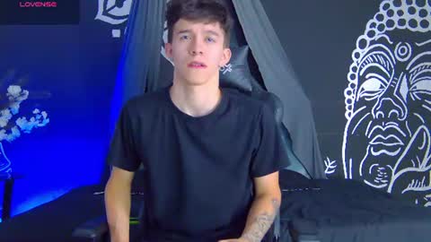 trisstan_kane online show from June 12, 12:04 pm