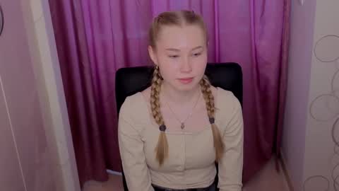 Lana online show from February 10, 11:14 am