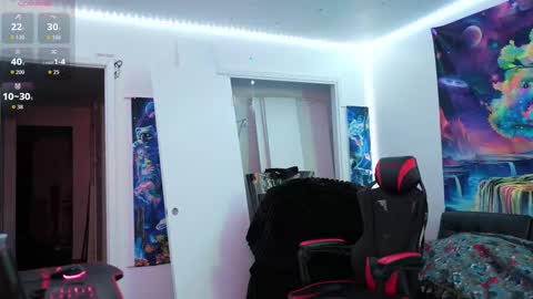 tristanhardwood online show from November 8, 12:44 am