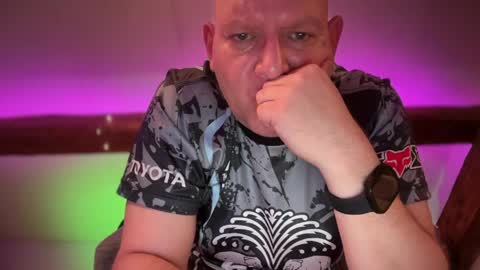 Snapshot of tritonspace chatting on April 20, 10:44 pm Triton online show from April 20, 10:44 pm