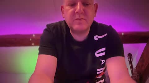 Snapshot of tritonspace chatting on April 21, 1:42 am Triton online show from April 21, 1:42 am