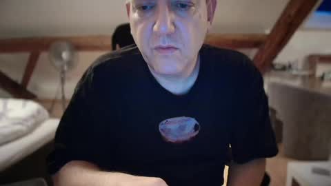 Snapshot of tritonspace chatting on May 3, 7:09 pm Triton online show from May 3, 7:09 pm