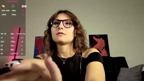 trixibell online show from October 4, 4:10 am