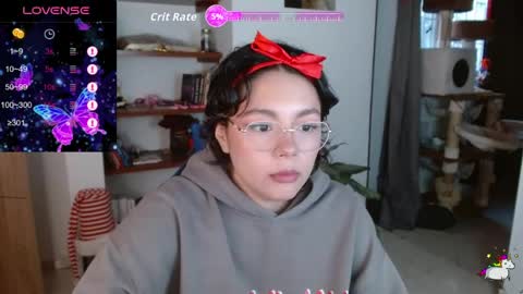 Snapshot of trixie_tangg chatting on May 7, 10:59 pm Kitty online show from May 7, 10:59 pm