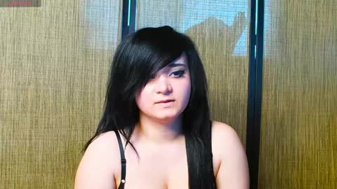 Snapshot of trixiedoescamcam chatting on February 26, 7:05 pm trixiedoescamcam online show from February 26, 7:05 pm