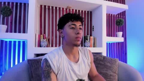 Snapshot of troy_daltom chatting on September 11, 7:58 pm Troy online show from September 11, 7:58 pm