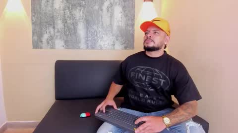 Troy online show from March 24, 3:33 am