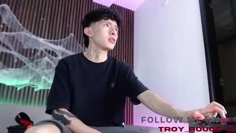 Troy online show from October 25, 7:19 pm