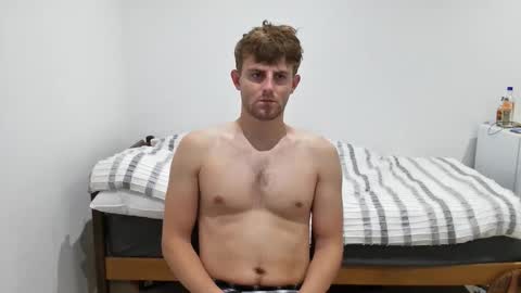 troy_w online show from February 8, 6:00 pm