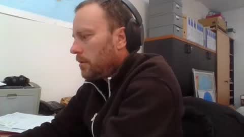 Snapshot of truble_again chatting on January 9, 2:09 pm truble_again online show from January 9, 2:09 pm