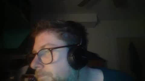 Snapshot of true_manofworth chatting on October 25, 6:10 am HandicappedLaugher online show from October 25, 6:10 am