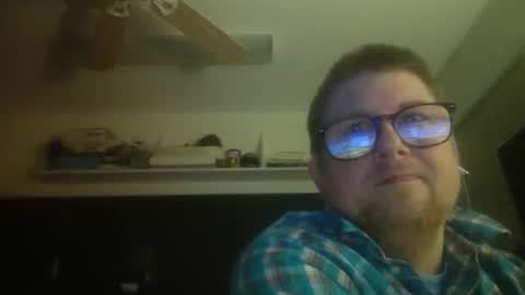 Snapshot of true_manofworth chatting on June 22, 3:25 am HandicappedLaugher online show from June 22, 3:25 am