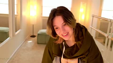 Emma online show from June 2, 12:18 pm