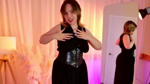 Emma online show from June 29, 12:05 pm