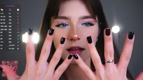 Snapshot of truegrace chatting on February 19, 10:39 pm Grace online show from February 19, 10:39 pm