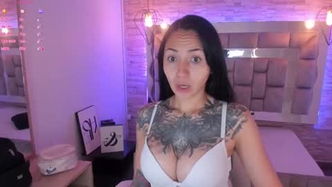   online show from March 3, 12:05 pm