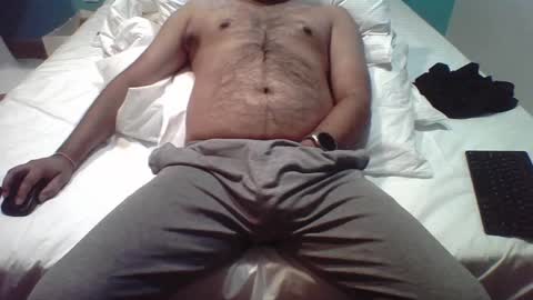 Snapshot of trvling_paul chatting on December 14, 11:39 am trvling_paul online show from December 14, 11:39 am