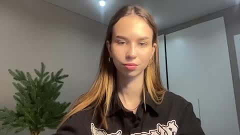 tryme_muse online show from January 11, 5:07 pm