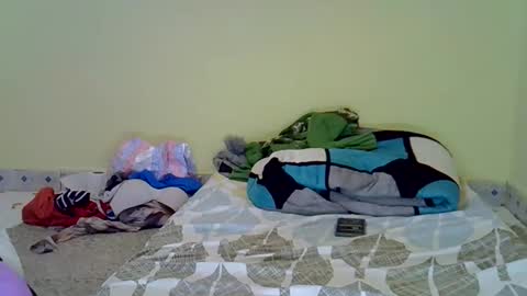 Snapshot of trysha_babe chatting on June 7, 7:23 am Pauline online show from June 7, 7:23 am
