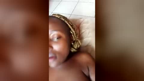 Snapshot of trysha_babe chatting on June 13, 9:51 am Pauline online show from June 13, 9:51 am