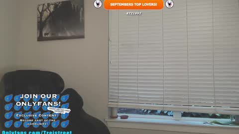 Snapshot of trystoph chatting on October 17, 12:19 pm Treistoph online show from October 17, 12:19 pm