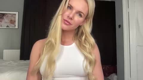 ts britneyx online show from September 25, 11:52 pm