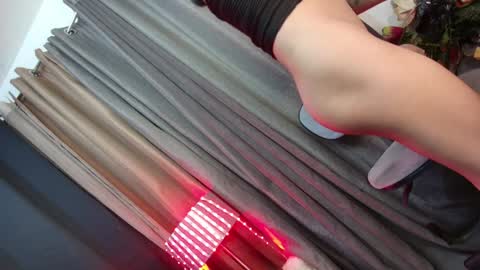 Chloe online show from December 16, 4:16 pm