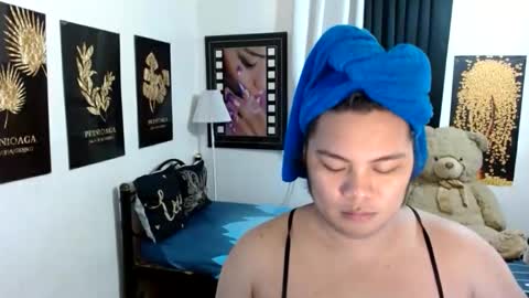 Snapshot of tsbrianabankhugecock chatting on February 15, 3:20 pm brianna online show from February 15, 3:20 pm