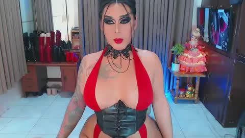 Snapshot of tsbubblebutt chatting on February 17, 8:19 am Tsbubblebutt online show from February 17, 8:19 am