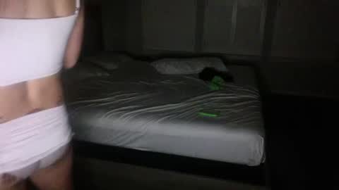 tscarlahdez online show from October 8, 4:32 am