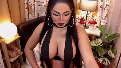 tsdarkdevon online show from February 6, 10:15 am