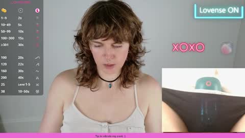 Snapshot of tsellieryder chatting on April 3, 11:03 pm Ellie Ryder online show from April 3, 11:03 pm