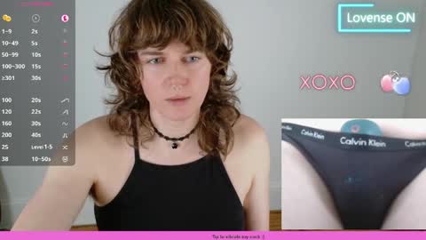 Snapshot of tsellieryder chatting on April 4, 7:33 pm Ellie Ryder online show from April 4, 7:33 pm