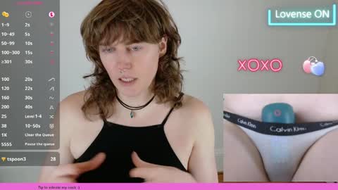 Snapshot of tsellieryder chatting on April 8, 11:48 pm Ellie Ryder online show from April 8, 11:48 pm
