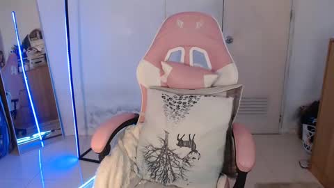 tsgilian_exoticbeauty online show from March 5, 6:01 am