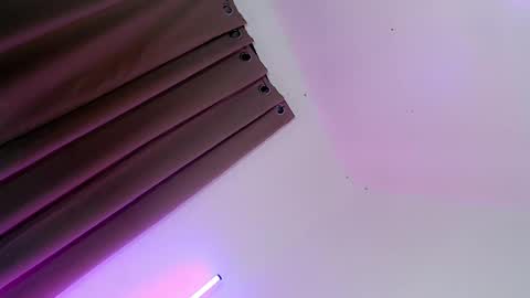 Julian online show from March 3, 6:22 pm