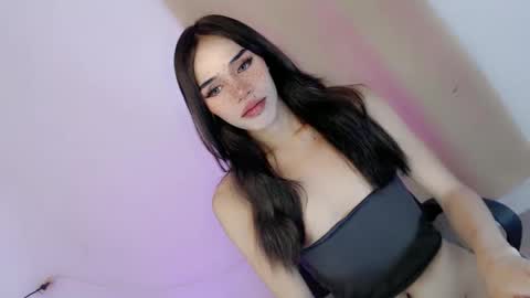 Snapshot of tsgirl_kathalina chatting on April 10, 9:41 pm tsgirl_kathalina online show from April 10, 9:41 pm