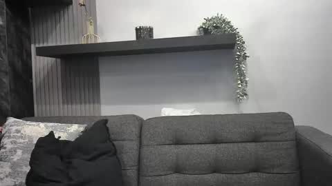 Snapshot of tslexidream chatting on April 4, 6:00 am Lexi Longg online show from April 4, 6:00 am