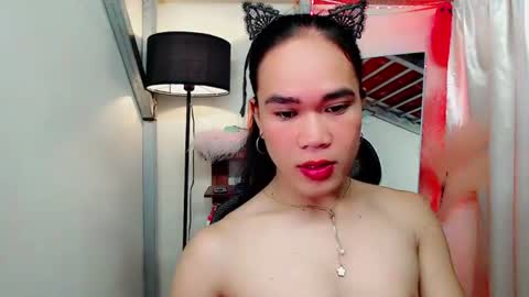 Snapshot of tsmitchybigcockxxx chatting on June 14, 12:52 am tsmitchybigcockxxx online show from June 14, 12:52 am
