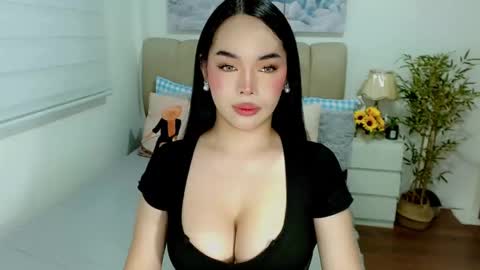 Graciella online show from January 7, 7:00 am