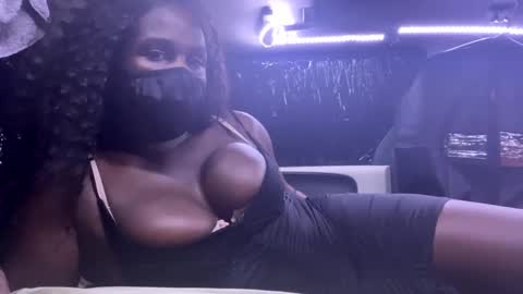 Snapshot of tspleasure chatting on December 9, 7:39 am chocolate heaven online show from December 9, 7:39 am