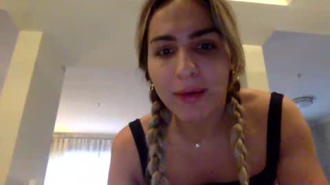 Snapshot of tsprinces chatting on September 22, 1:13 pm tsprinces online show from September 22, 1:13 pm