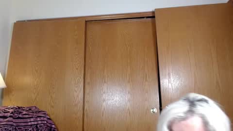 Sabrina Ravndahl online show from December 19, 8:16 pm