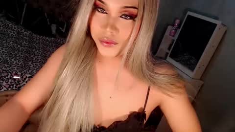 jayvie online show from October 7, 2:03 pm