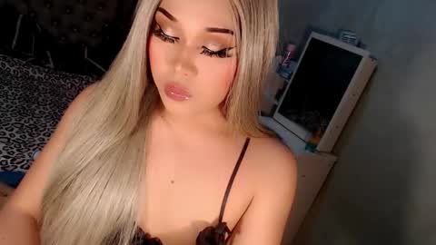 jayvie online show from October 14, 9:54 am