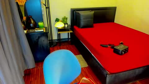 Kylee-  will make your  day  online show from July 28, 8:52 pm
